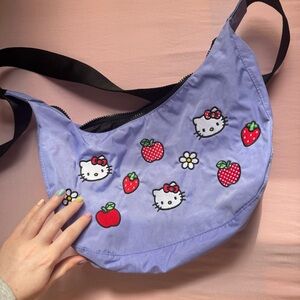 BAGGU hello kitty medium crescent bag